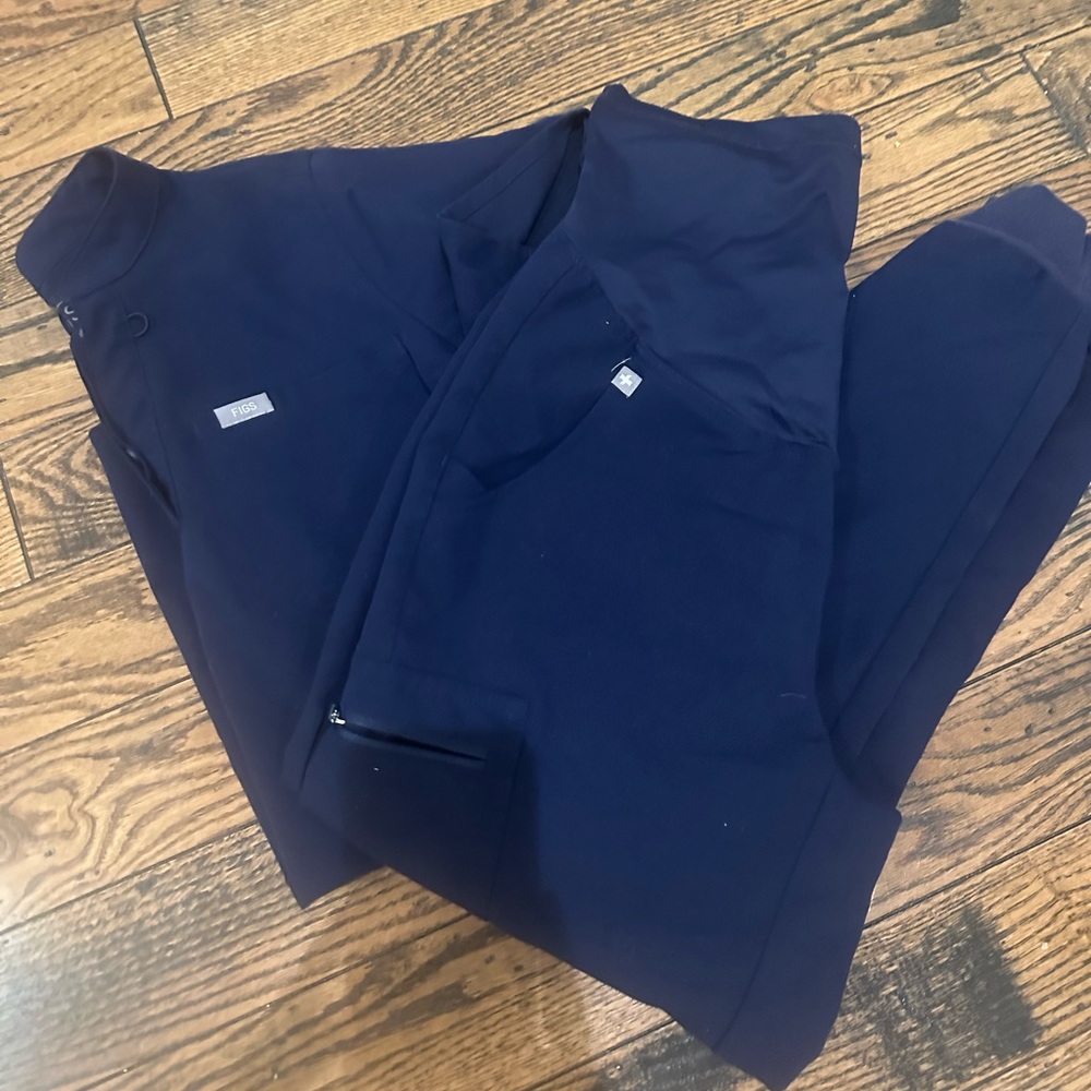 COPY - COPY - Figs Maternity Scrub